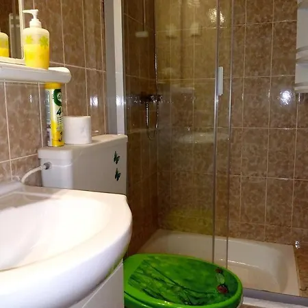 Studio 4360a Apartment *
